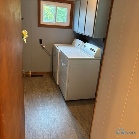 Tiny photo for 404 E Garfield Avenue, Swanton, OH 43558 (MLS # 6131573)
