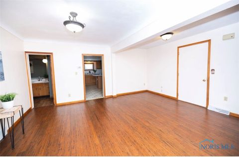 Tiny photo for 404 E Garfield Avenue, Swanton, OH 43558 (MLS # 6131573)