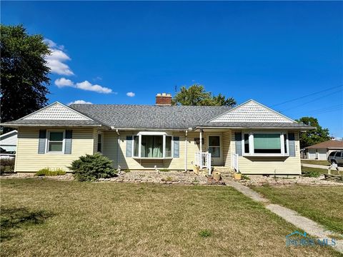 Photo of 600 West Merrin St, Payne, OH 45880 (MLS # 6136434)