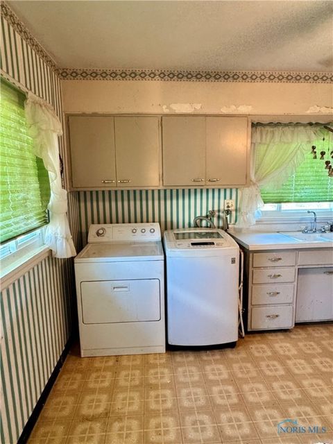 Tiny photo for 600 West Merrin St, Payne, OH 45880 (MLS # 6136434)