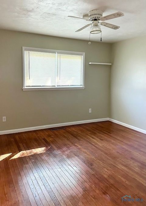 Tiny photo for 181 S US Highway 23, Fostoria, OH 44830 (MLS # 6136546)