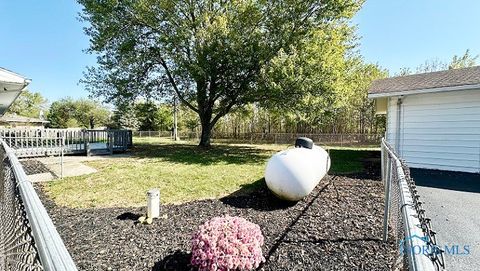 Tiny photo for 181 S US Highway 23, Fostoria, OH 44830 (MLS # 6136546)