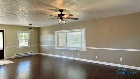 Tiny photo for 181 S US Highway 23, Fostoria, OH 44830 (MLS # 6136546)