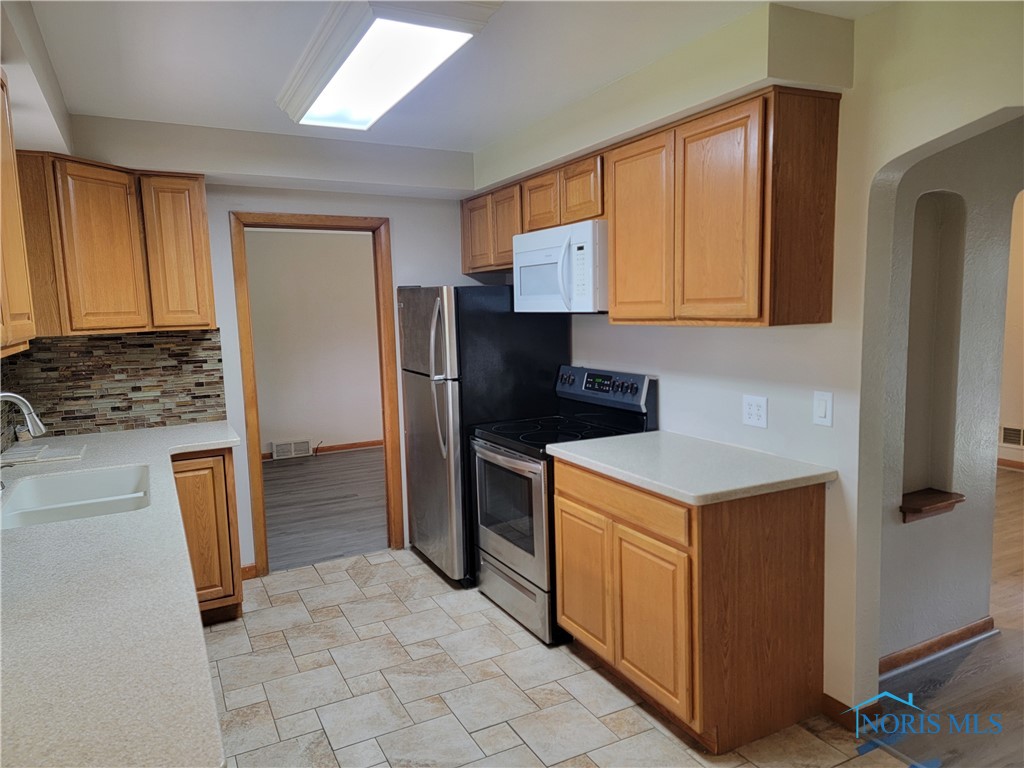 3434 Muirfield Avenue, Toledo, Ohio image 10