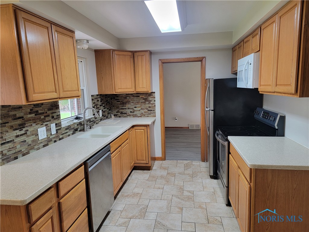 3434 Muirfield Avenue, Toledo, Ohio image 9