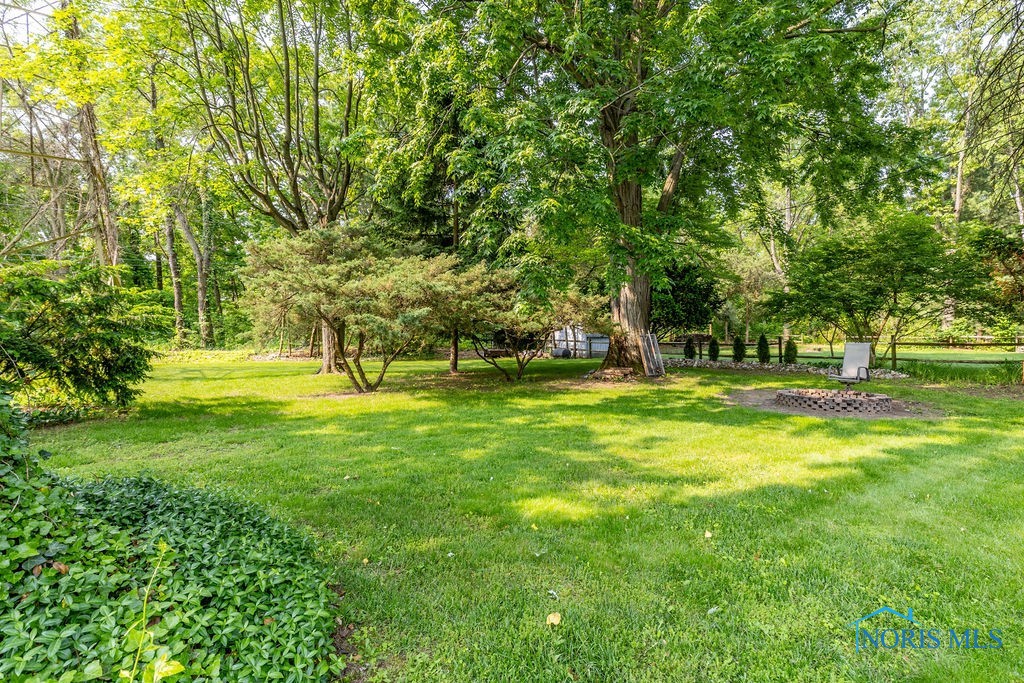 6119 Greenacre Road, Toledo, Ohio image 13