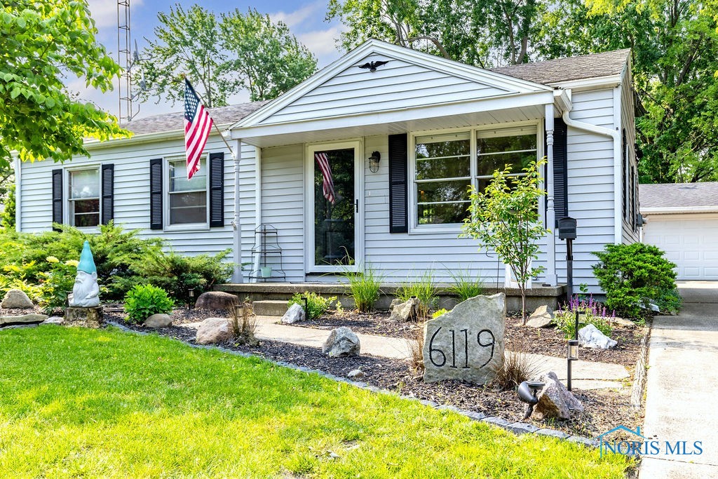 6119 Greenacre Road, Toledo, Ohio image 1