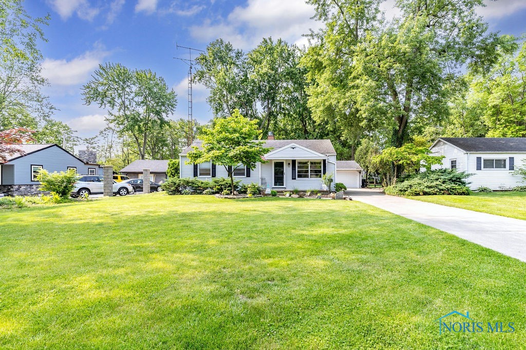 6119 Greenacre Road, Toledo, Ohio image 2