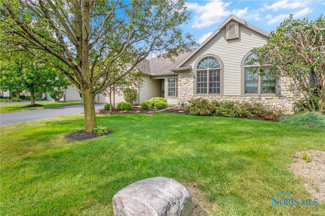 View Perrysburg, OH 43551 condo