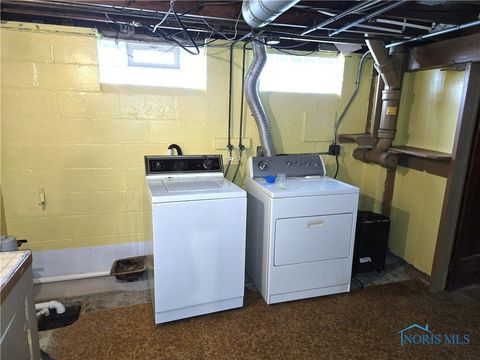 Tiny photo for 5902 Deane Drive, Toledo, OH 43613 (MLS # 6136082)
