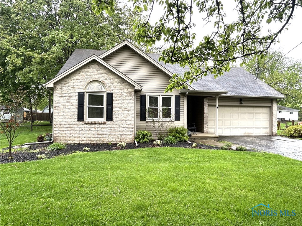 4410 Margrete Drive, Maumee, Ohio image 1