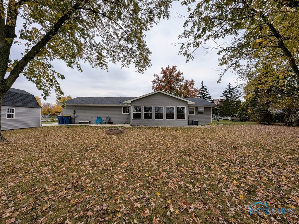 215 Ohio Drive, Bryan, Ohio image 4