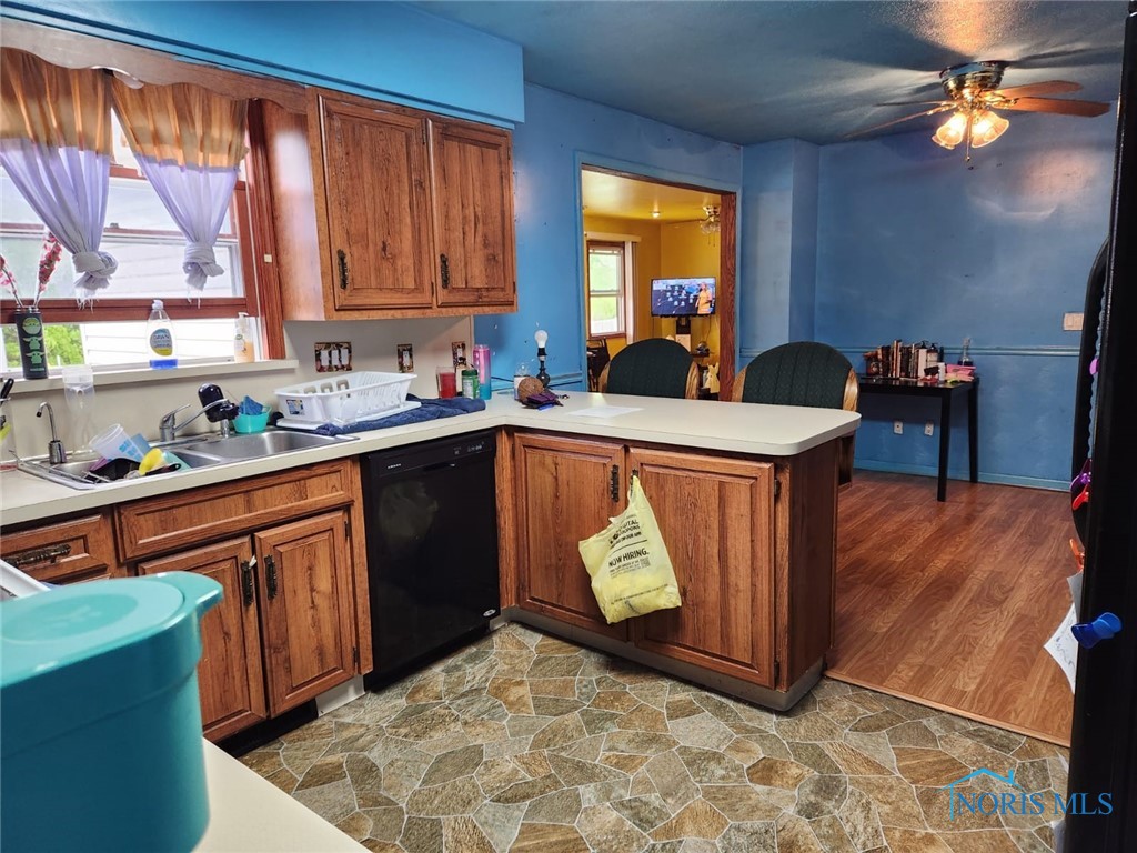 713 Glenwood Road, Rossford, Ohio image 24