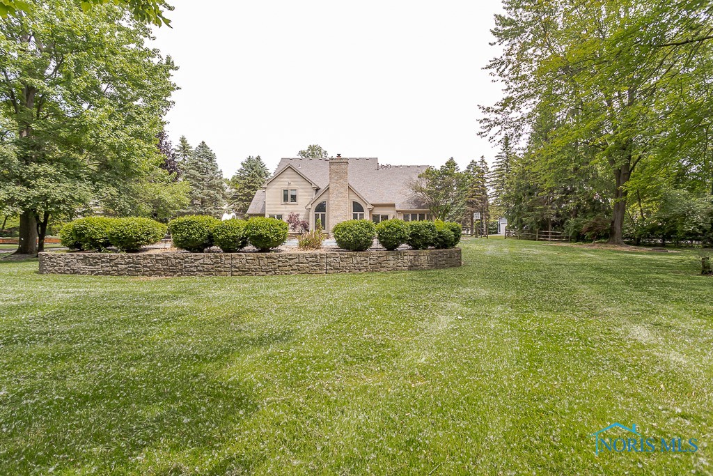 7559 Peachtree Lane, Sylvania, Ohio image 2