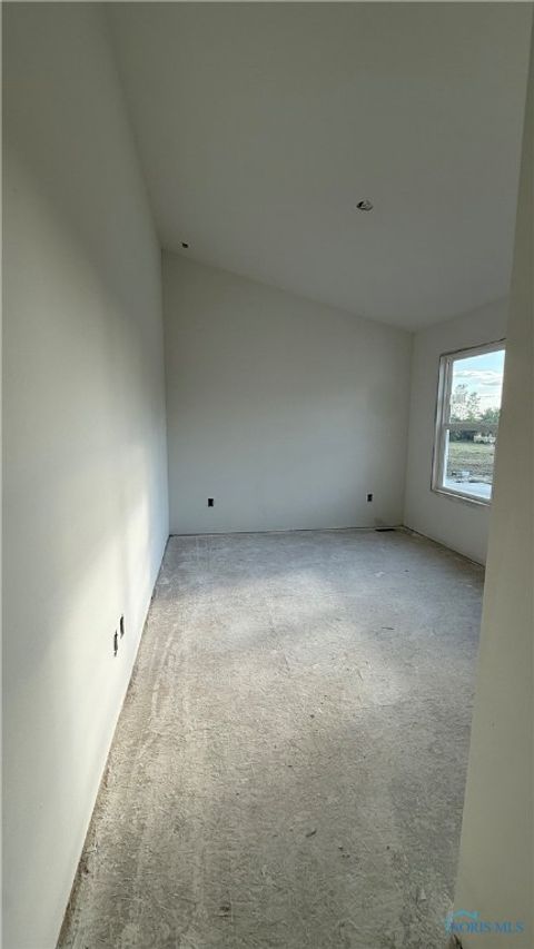 Tiny photo for 725 W Ironwood Drive, Rossford, OH 43460 (MLS # 6136446)