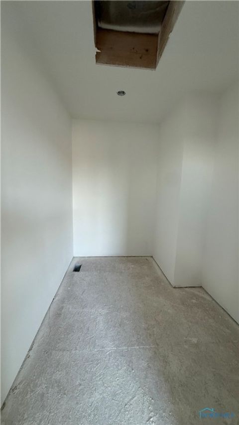 Tiny photo for 725 W Ironwood Drive, Rossford, OH 43460 (MLS # 6136446)