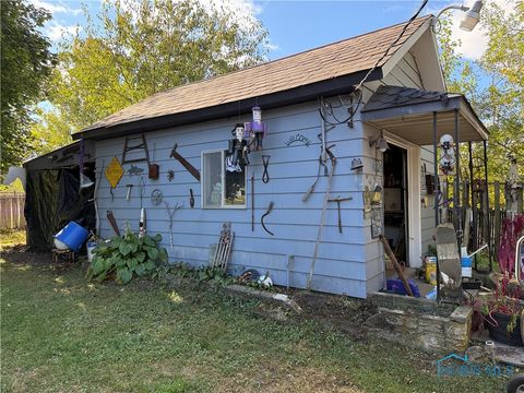 Tiny photo for 5559 Fremont Pike, Perrysburg, OH 43551 (MLS # 6137010)