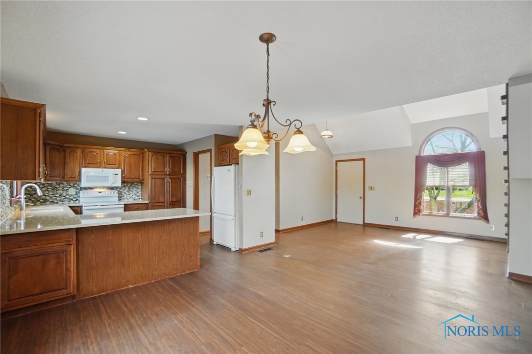 1067 Fox Run Road, Findlay, Ohio image 14