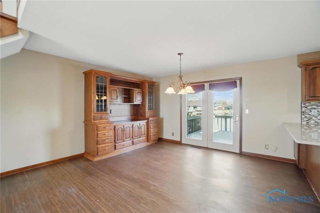 1067 Fox Run Road, Findlay, Ohio image 12