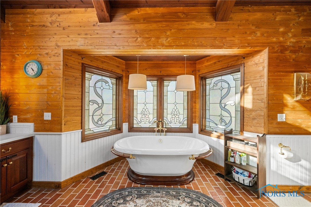 207 Lakeview Drive, Bryan, Ohio image 36