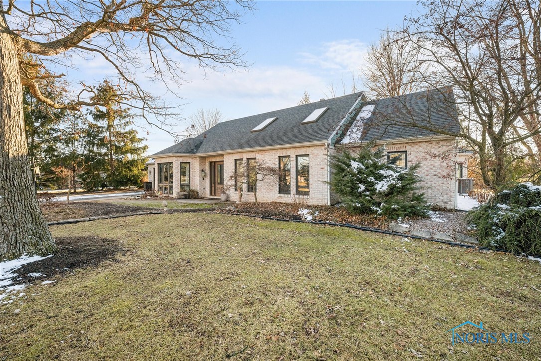 207 Lakeview Drive, Bryan, Ohio image 3