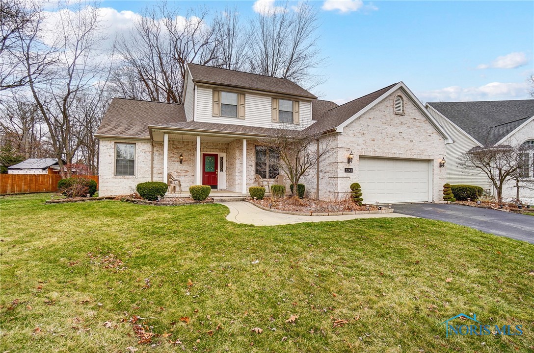 2243 Woods Edge Court, Toledo, Ohio image 2