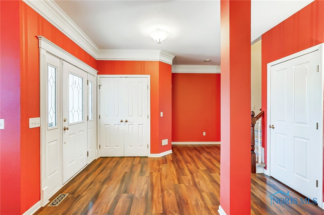 2243 Woods Edge Court, Toledo, Ohio image 7