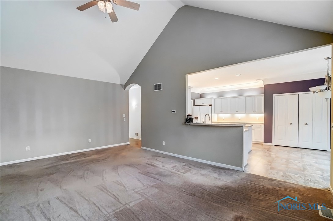 2243 Woods Edge Court, Toledo, Ohio image 13