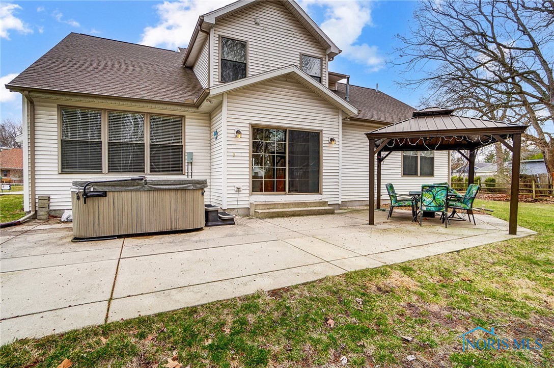 2243 Woods Edge Court, Toledo, Ohio image 46