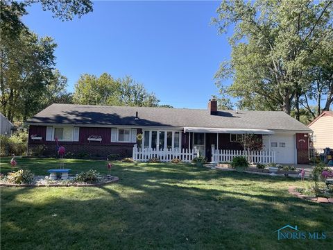 Photo of 4823 Cedarhurst Road, Toledo, OH 43613 (MLS # 6136655)