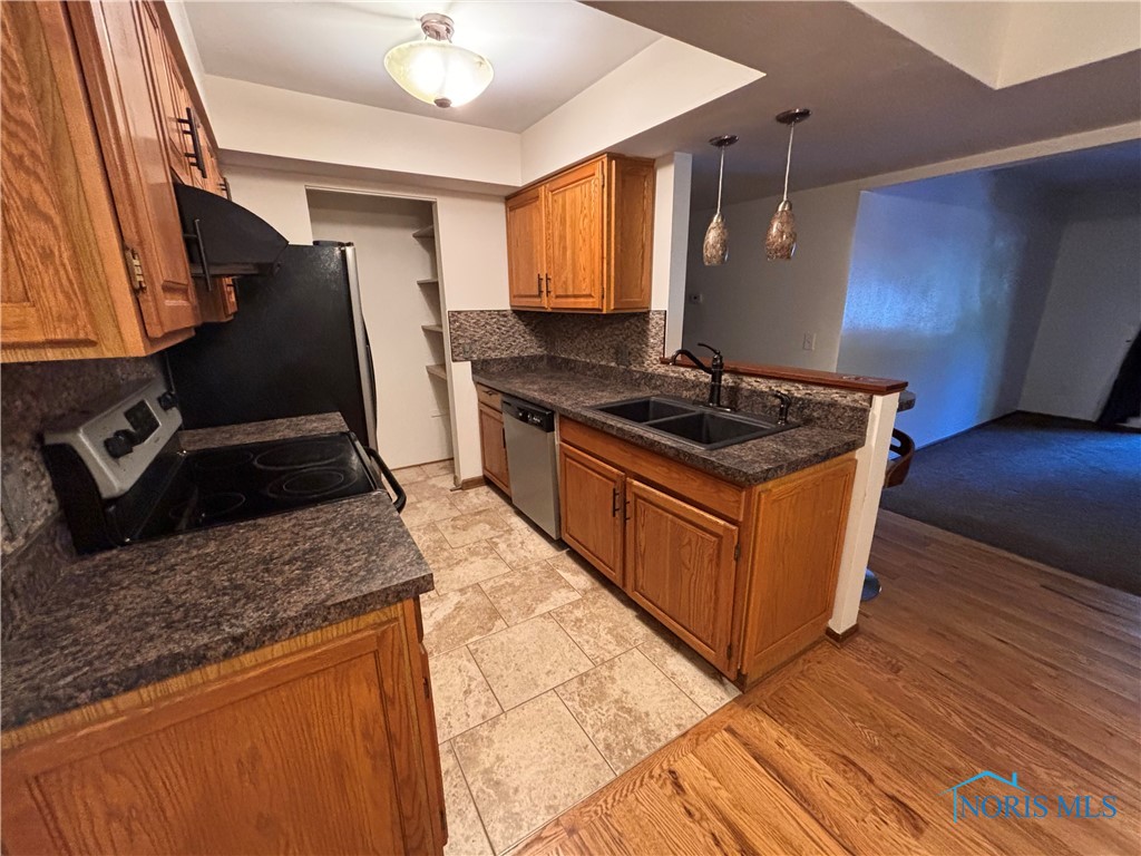 5713 Tibaron Lane #112, Toledo, Ohio image 3
