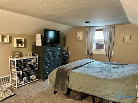 Tiny photo for 607 Center Street, Findlay, OH 45840 (MLS # 6136163)