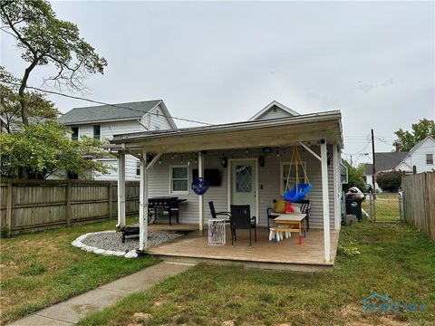 Tiny photo for 607 Center Street, Findlay, OH 45840 (MLS # 6136163)