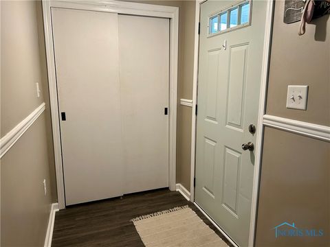 Tiny photo for 607 Center Street, Findlay, OH 45840 (MLS # 6136163)
