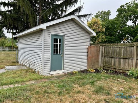 Tiny photo for 607 Center Street, Findlay, OH 45840 (MLS # 6136163)