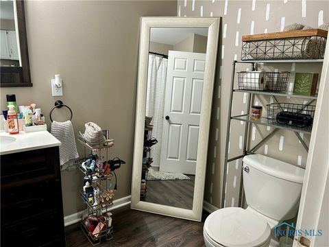 Tiny photo for 607 Center Street, Findlay, OH 45840 (MLS # 6136163)