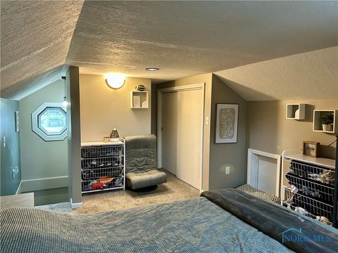 Tiny photo for 607 Center Street, Findlay, OH 45840 (MLS # 6136163)