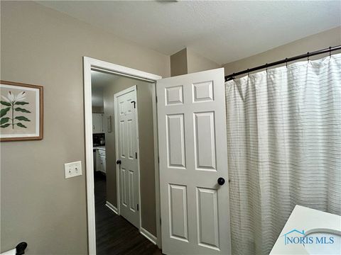 Tiny photo for 607 Center Street, Findlay, OH 45840 (MLS # 6136163)