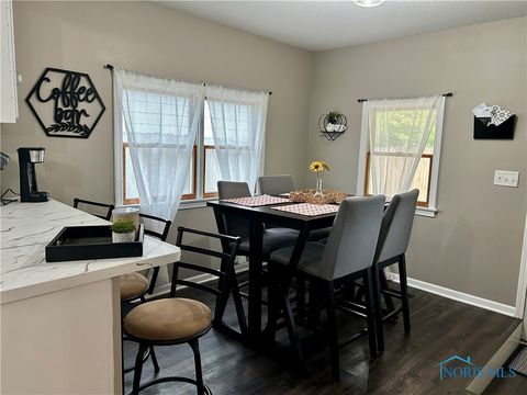 Tiny photo for 607 Center Street, Findlay, OH 45840 (MLS # 6136163)
