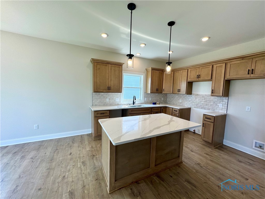5017 Easton Drive, Oregon, Ohio image 4