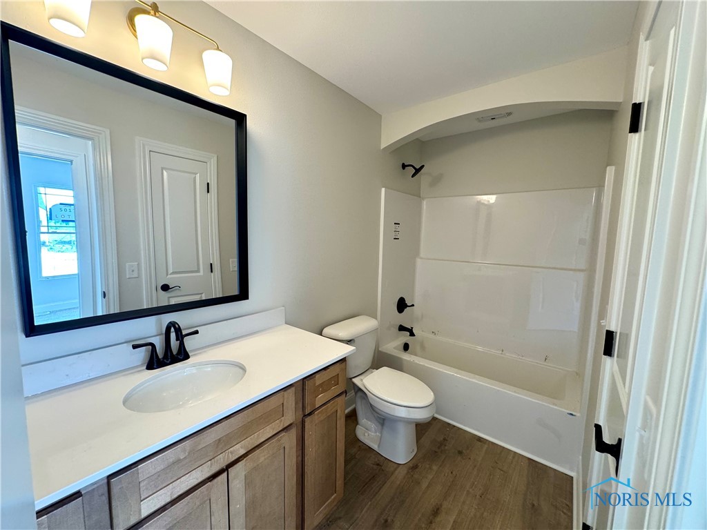 5017 Easton Drive, Oregon, Ohio image 10