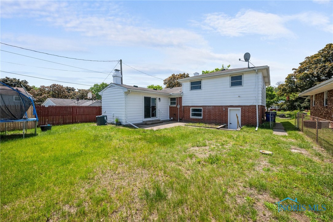 6136 Foth Drive, Toledo, Ohio image 22