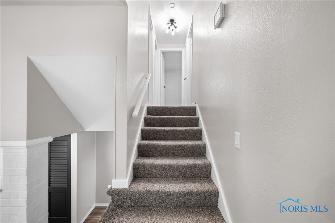 6136 Foth Drive, Toledo, Ohio image 12