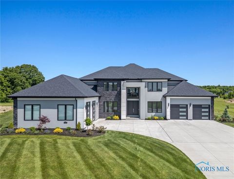 Photo of 1125 Hunting Creek Drive, Perrysburg, OH 43551 (MLS # 6129108)