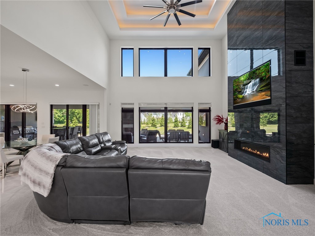 1125 Hunting Creek Drive