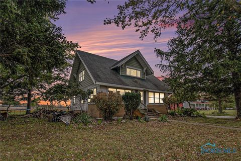 Photo of 1400 N Fulton Lucas Road, Swanton, OH 43558 (MLS # 6135105)