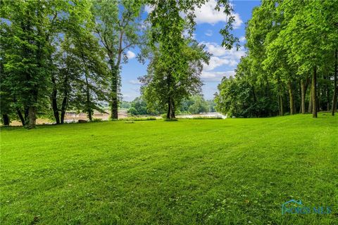 Tiny photo for 106 Sycamore Woods Lane, Tiffin, OH 44883 (MLS # 6136829)