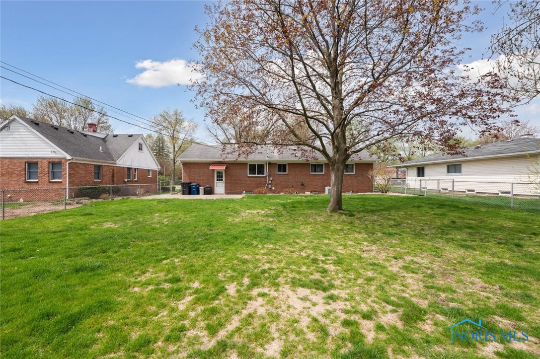 6126 Herst Road, Toledo, Ohio image 31