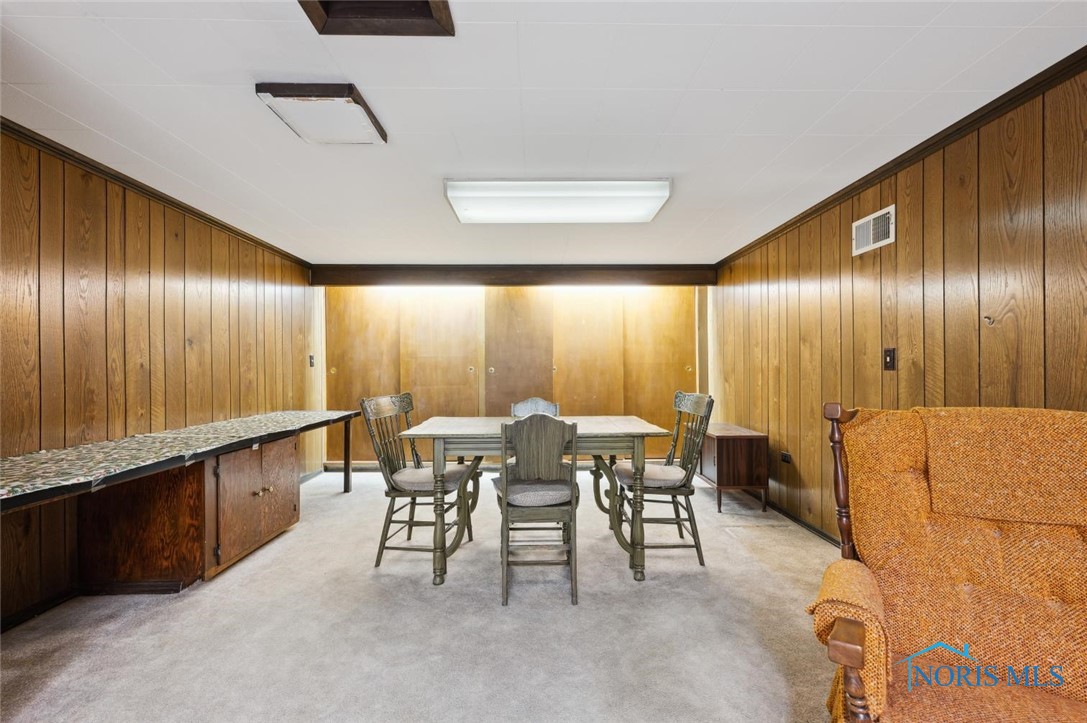 6126 Herst Road, Toledo, Ohio image 24