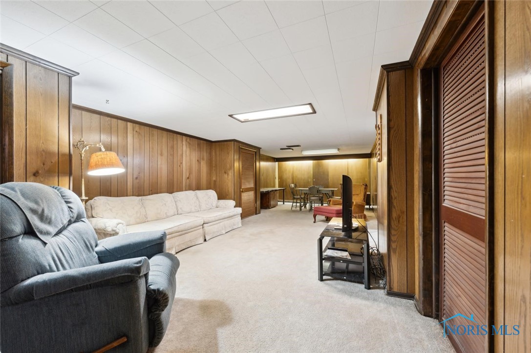 6126 Herst Road, Toledo, Ohio image 22